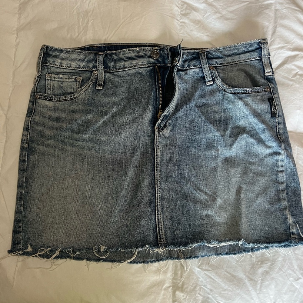 NWOT Silver Jeans Co. denim mini skirt (8)